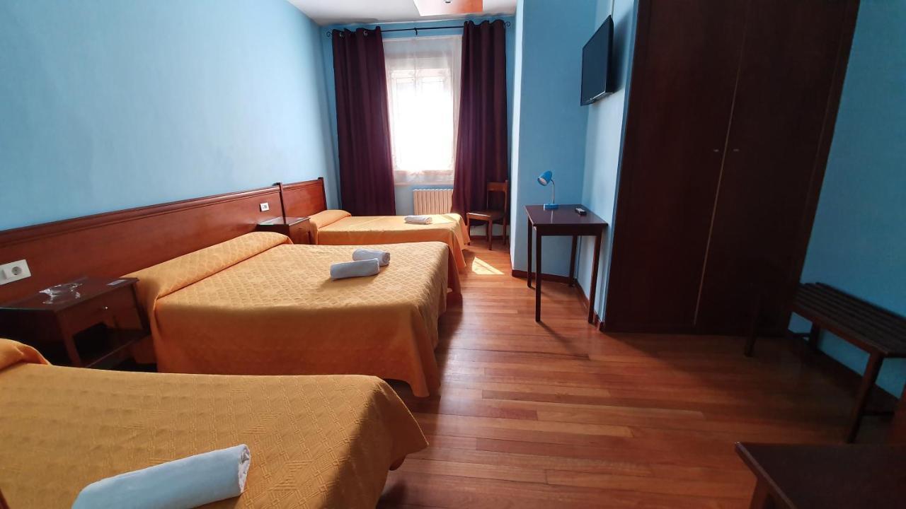 Pension Residencia Buenos Aires Vigo Esterno foto