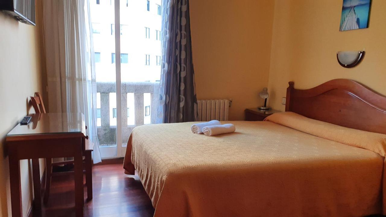 Pension Residencia Buenos Aires Vigo Esterno foto
