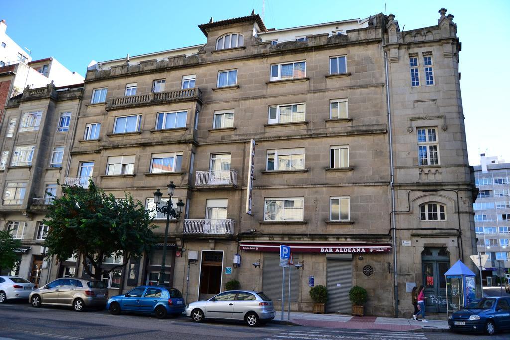 Pension Residencia Buenos Aires Vigo Esterno foto
