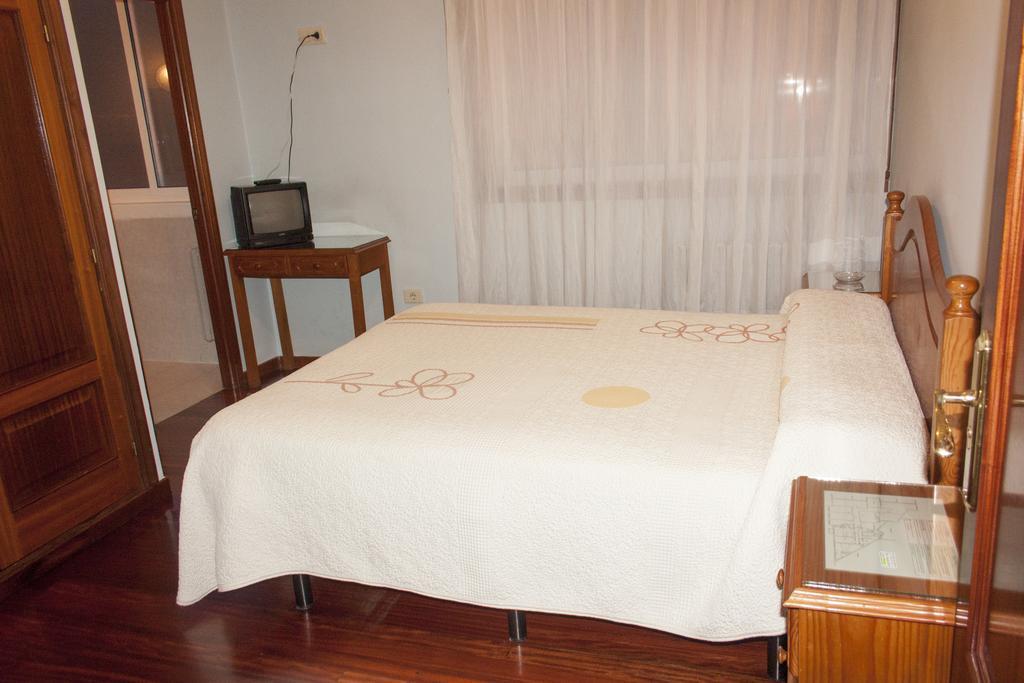 Pension Residencia Buenos Aires Vigo Esterno foto