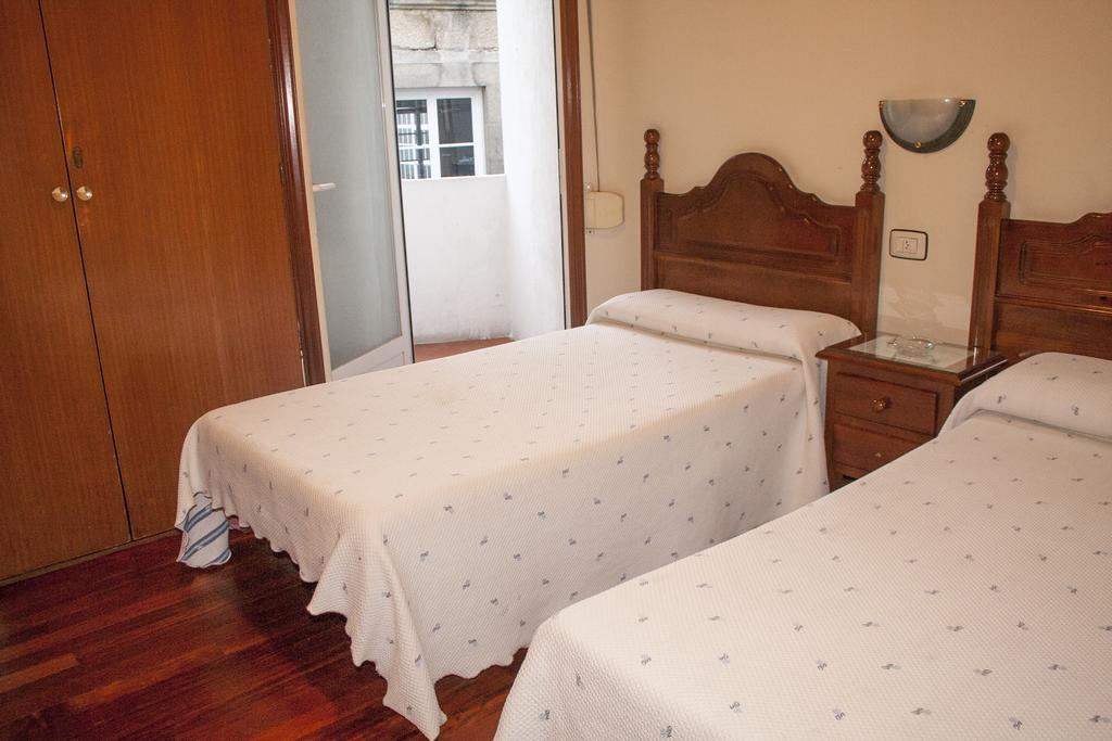 Pension Residencia Buenos Aires Vigo Esterno foto