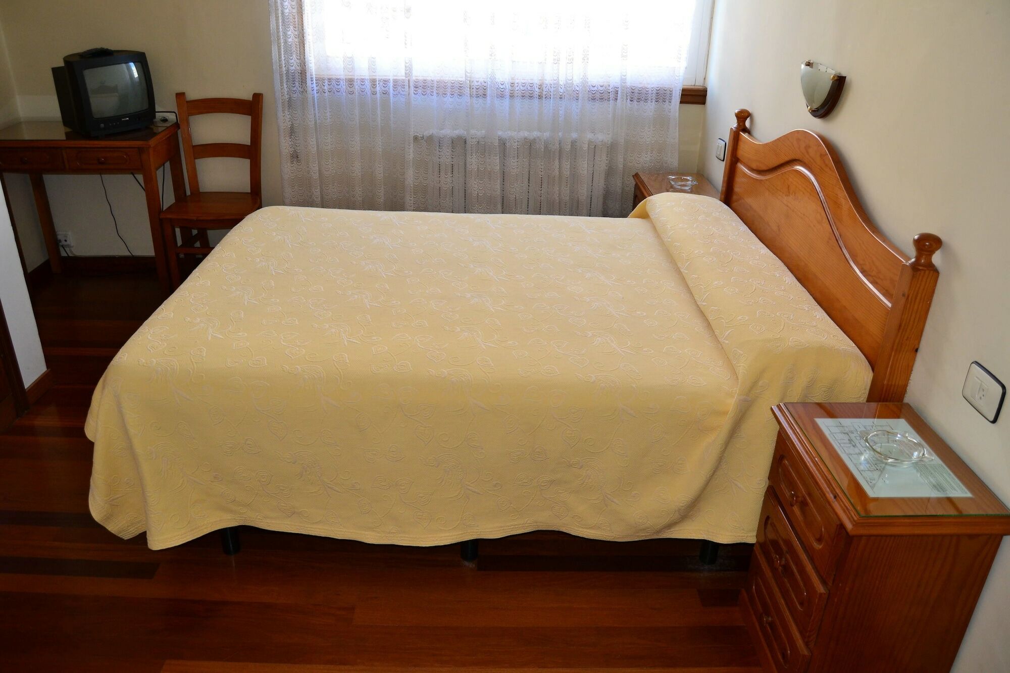 Pension Residencia Buenos Aires Vigo Esterno foto
