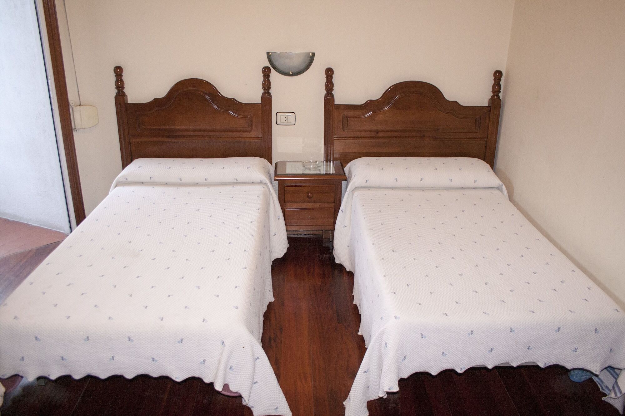 Pension Residencia Buenos Aires Vigo Esterno foto