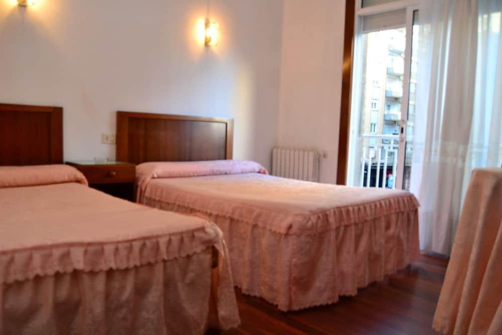 Pension Residencia Buenos Aires Vigo Esterno foto